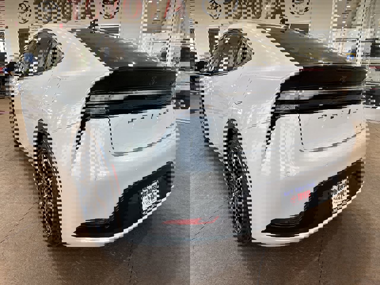 New 2026 Toyota Prius Plug-In Hybrid image 8