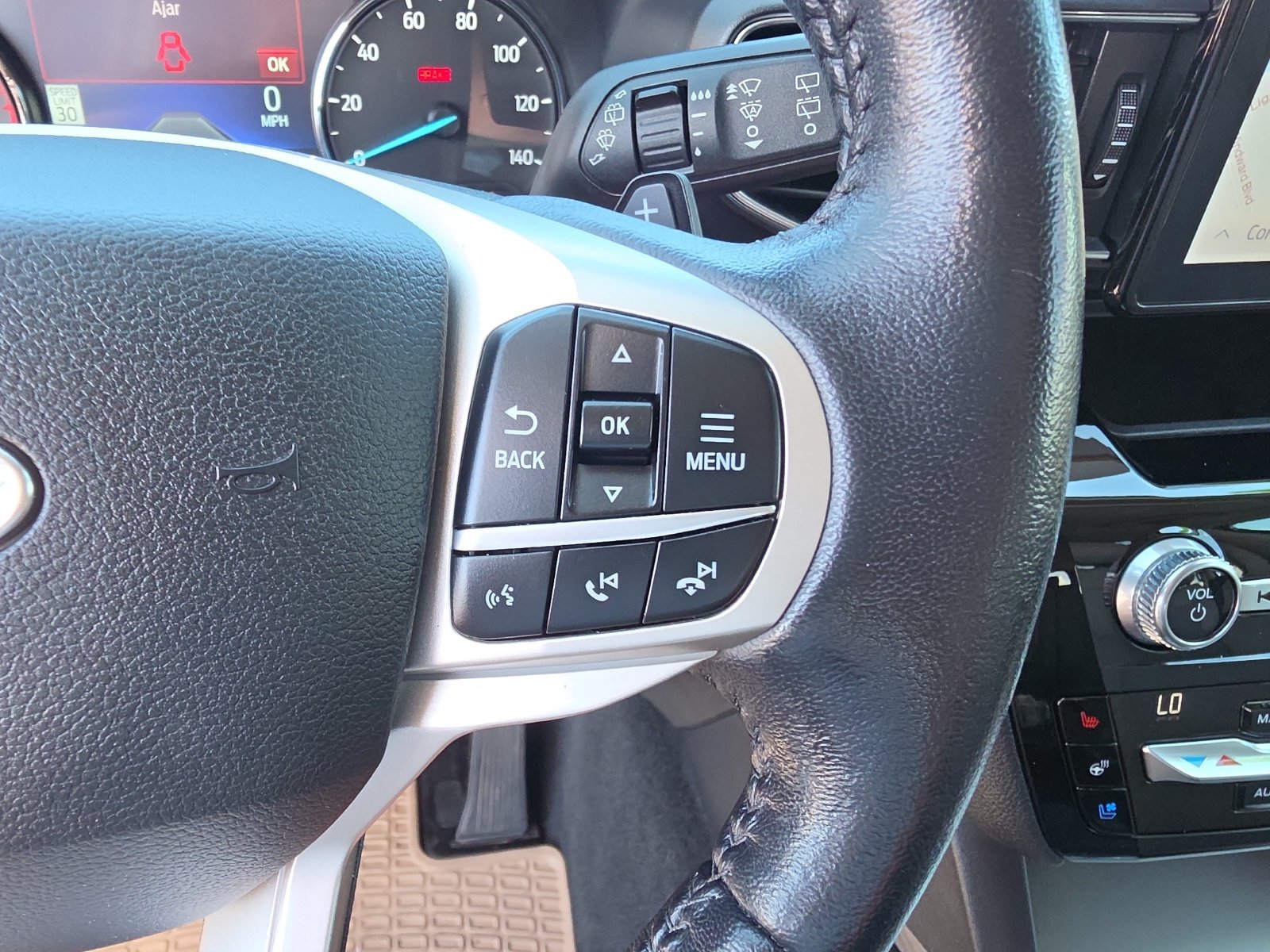 Certified 2021 Ford Explorer Limited w/ Hybrid Equipment Group 310A RWD image 26