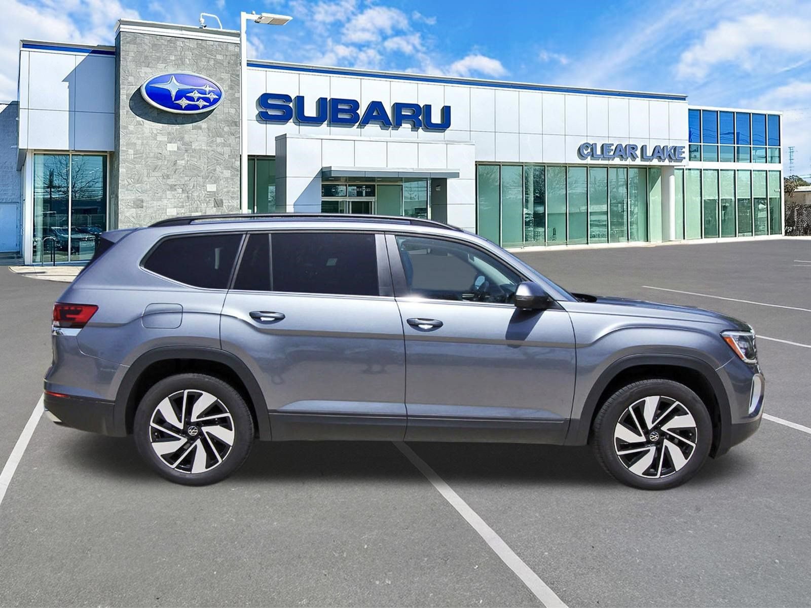 Used 2024 Volkswagen Atlas SE FWD image 7