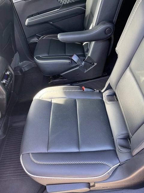 Used 2024 GMC Acadia Denali w/ Super Cruise Package AWD/4WD image 10