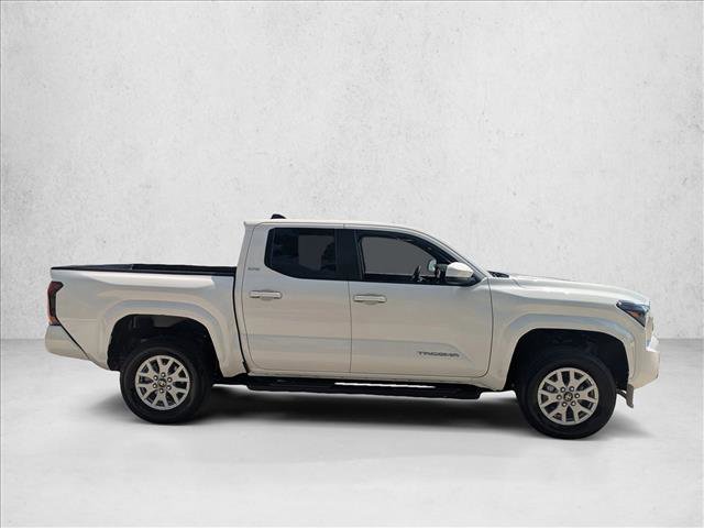 Certified 2024 Toyota Tacoma SR5 image 4
