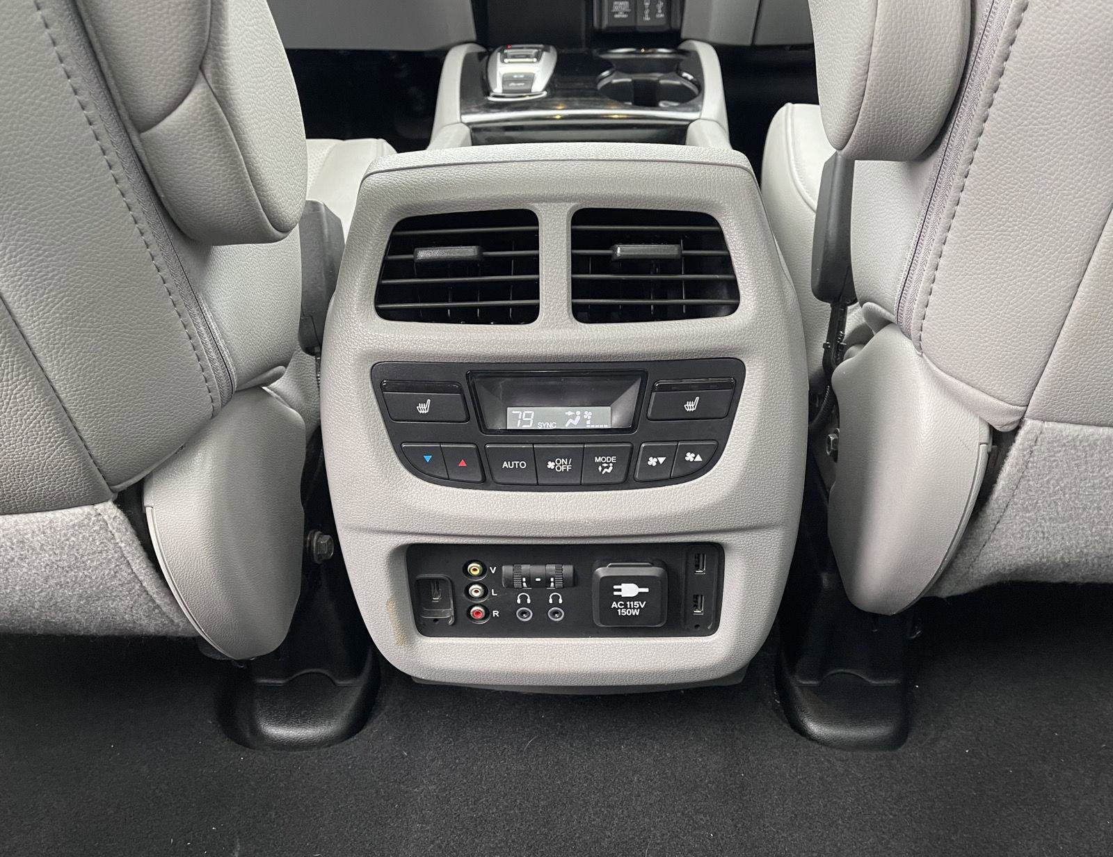 Used 2018 Honda Pilot Elite image 17