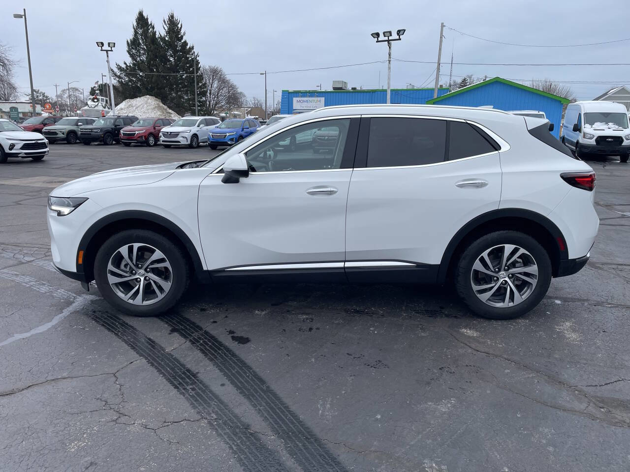 Used 2023 Buick Envision Essence image 9