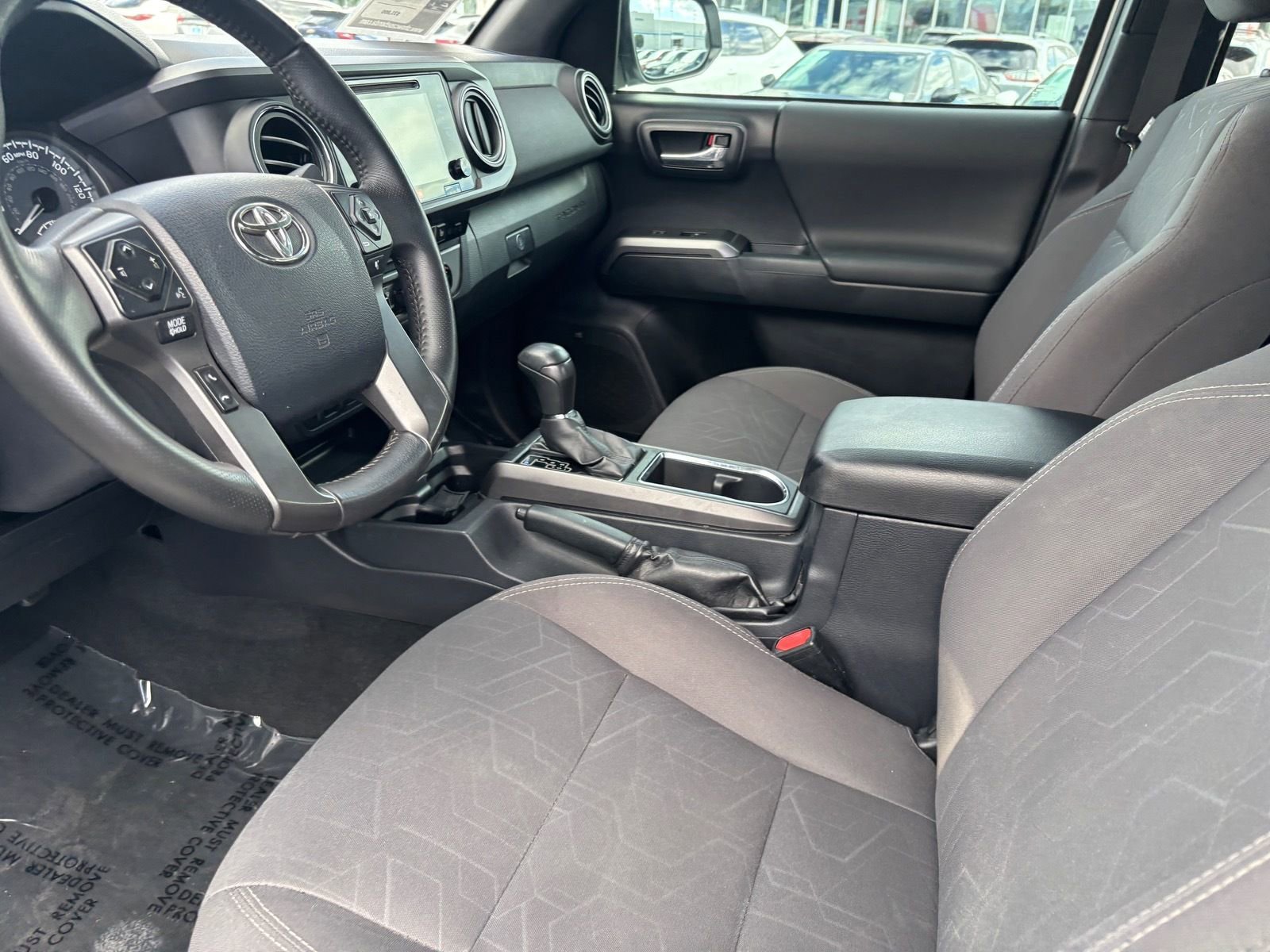 Used 2017 Toyota Tacoma TRD Off-Road image 21