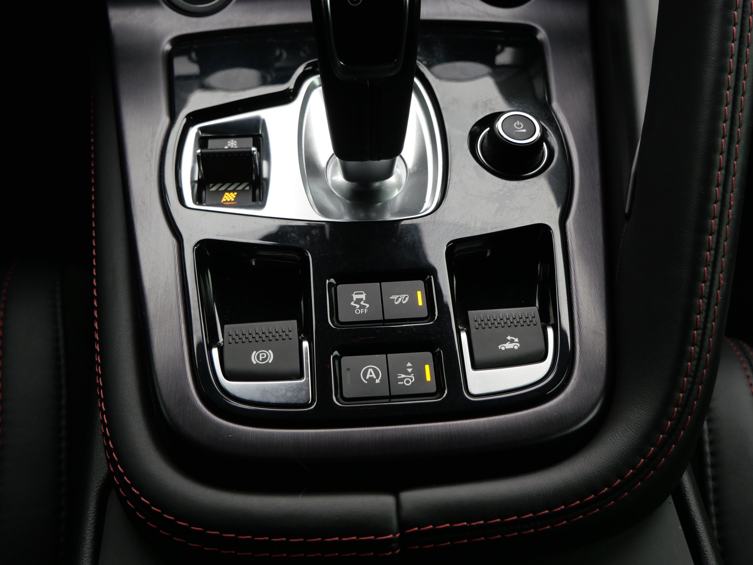 Used 2020 Jaguar F-TYPE Convertible RWD image 16