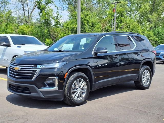 Used 2023 Chevrolet Traverse LT
