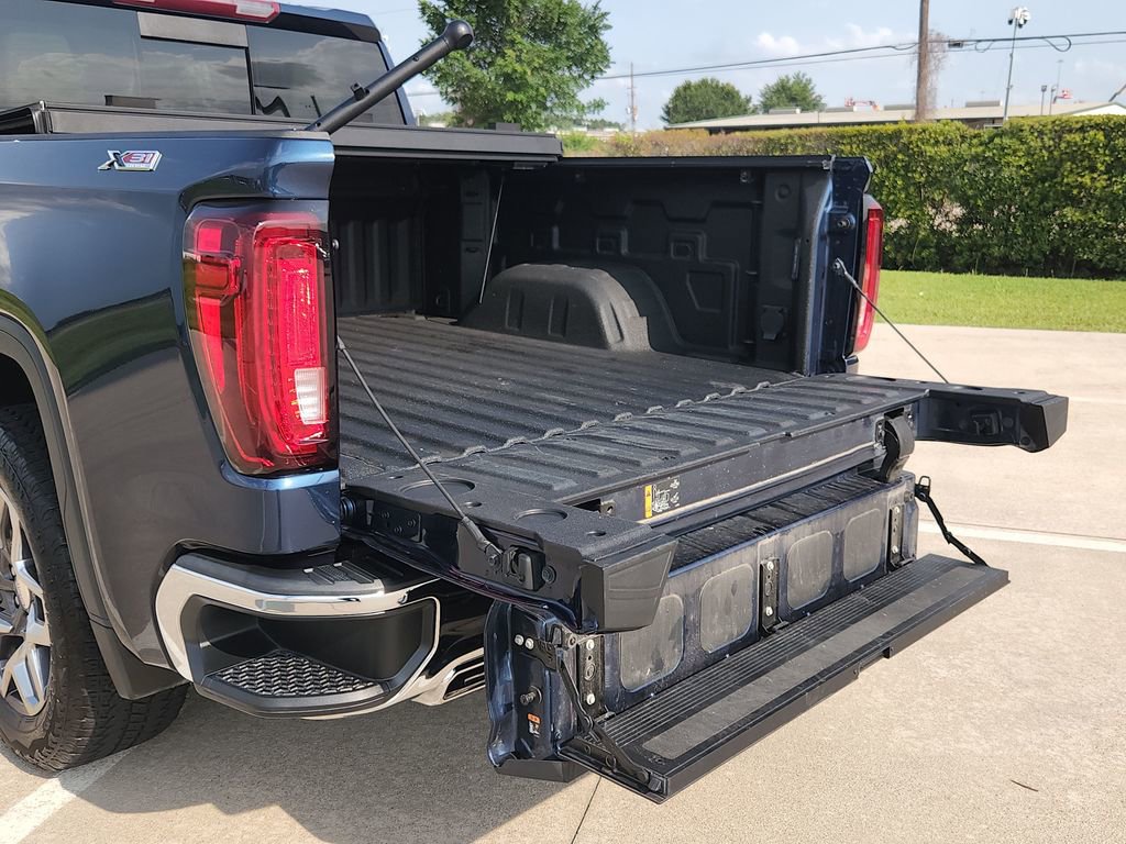 Used 2023 GMC Sierra 1500 SLT AWD/4WD image 36