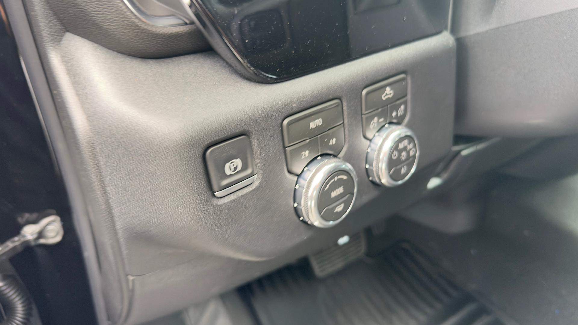 New 2026 GMC Sierra 1500 Elevation AWD/4WD image 14