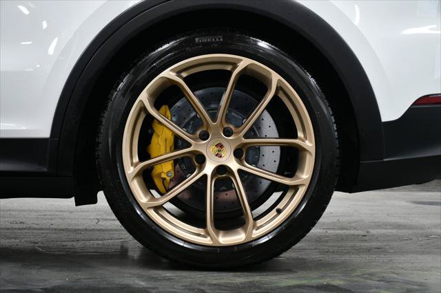 Used 2024 Porsche Cayenne Turbo GT AWD/4WD image 8