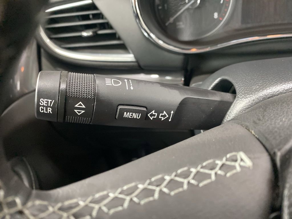 Used 2021 Buick Encore Preferred AWD/4WD image 28