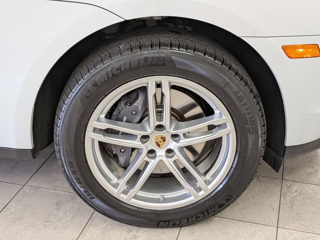 Used 2021 Porsche Macan AWD/4WD image 12