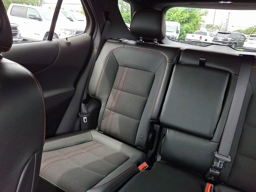 Used 2022 Chevrolet Equinox RS image 19