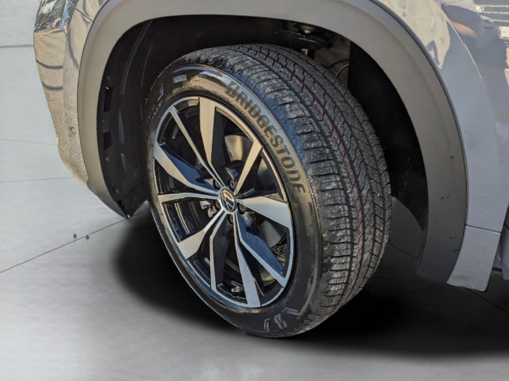 New 2026 Volkswagen Atlas SEL Premium R-Line AWD/4WD image 34