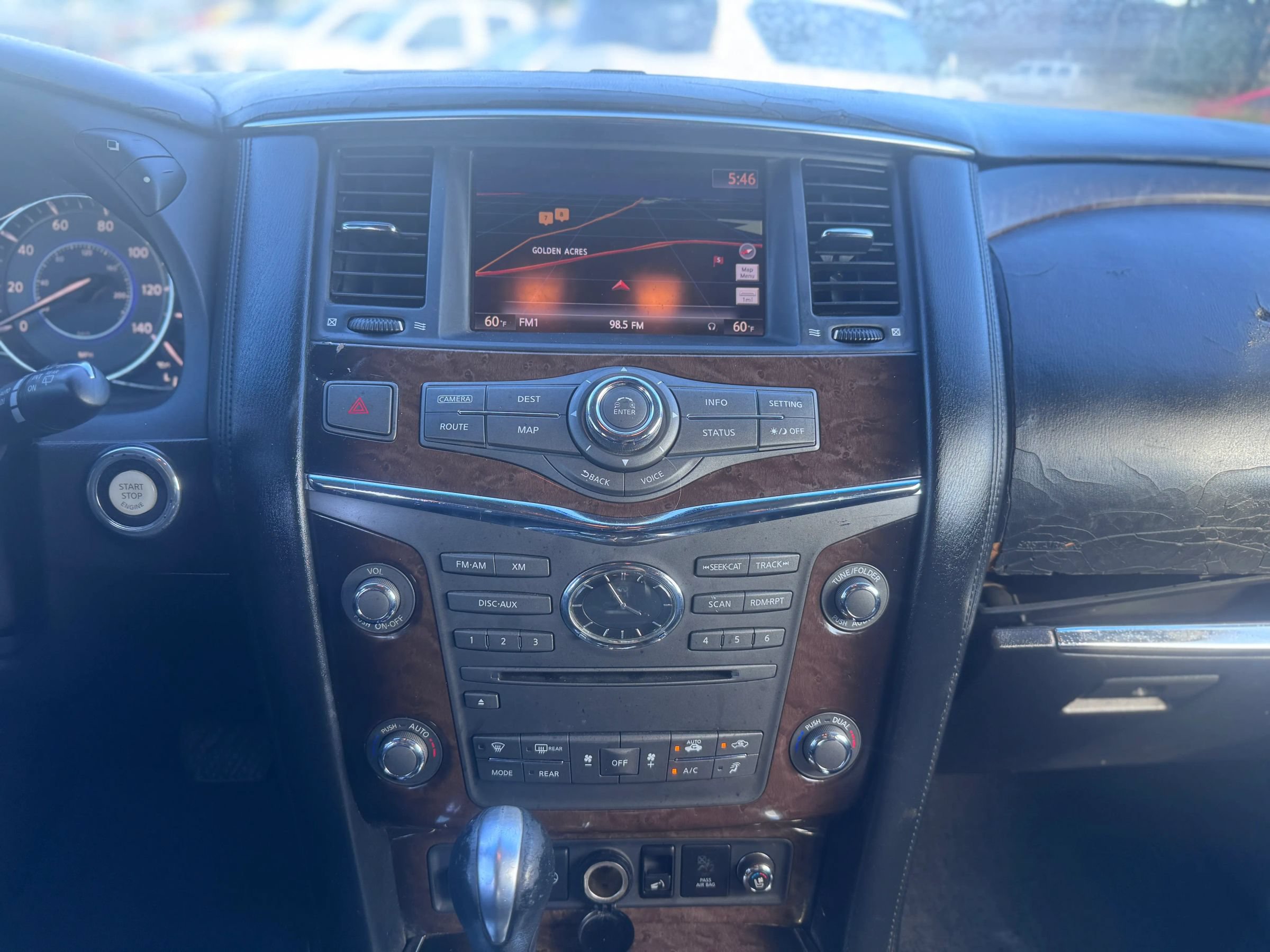 Used 2011 INFINITI QX56 2WD w/ Deluxe Touring Pkg image 17