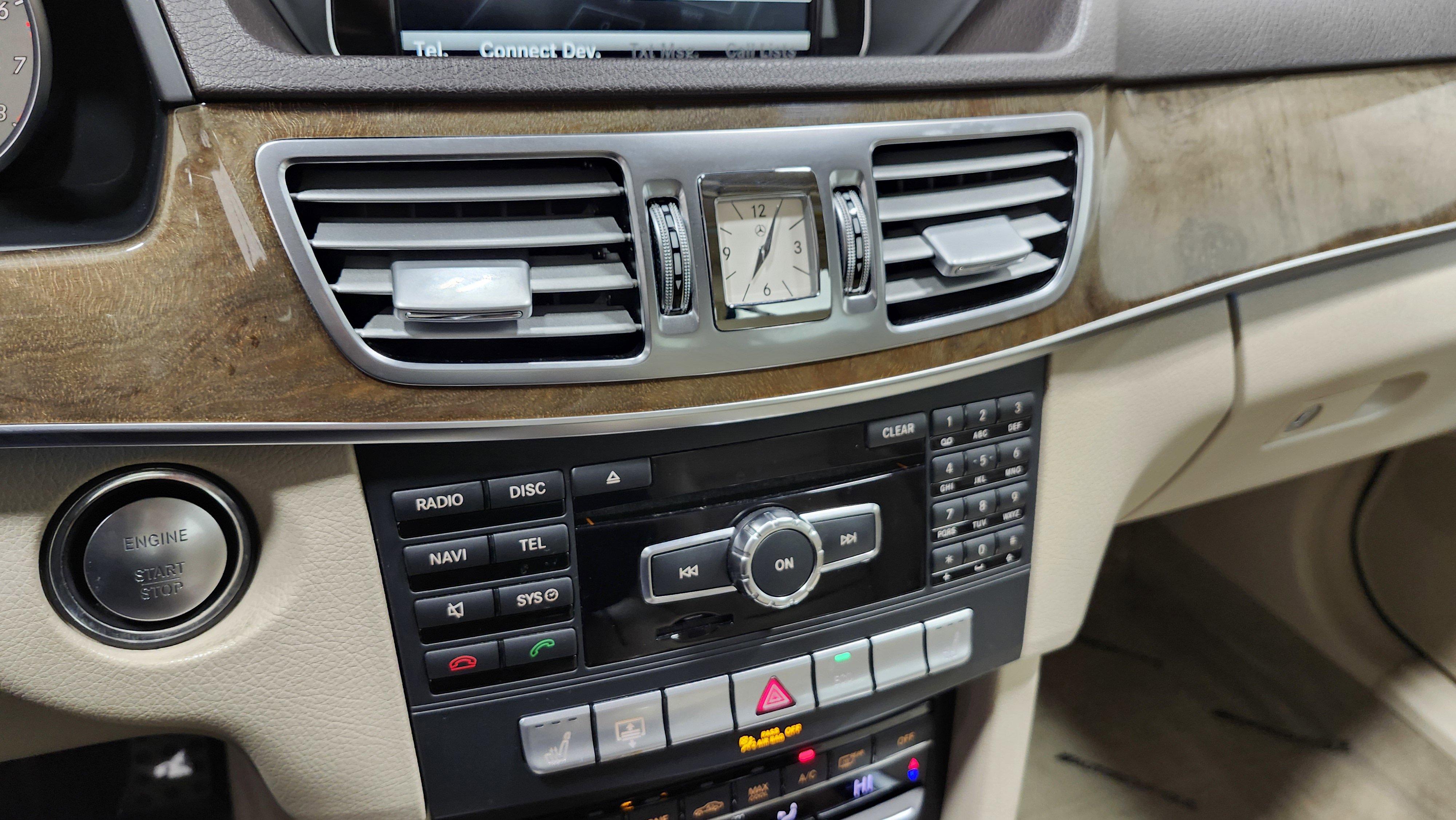 Used 2015 Mercedes-Benz E 350 4MATIC Sedan image 34