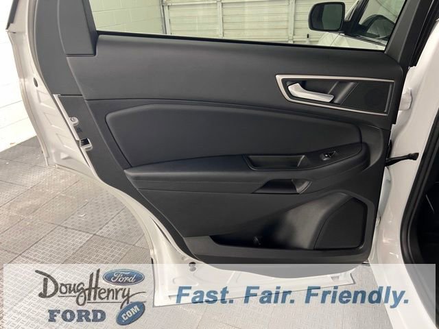 Used 2024 Ford Edge SEL image 29