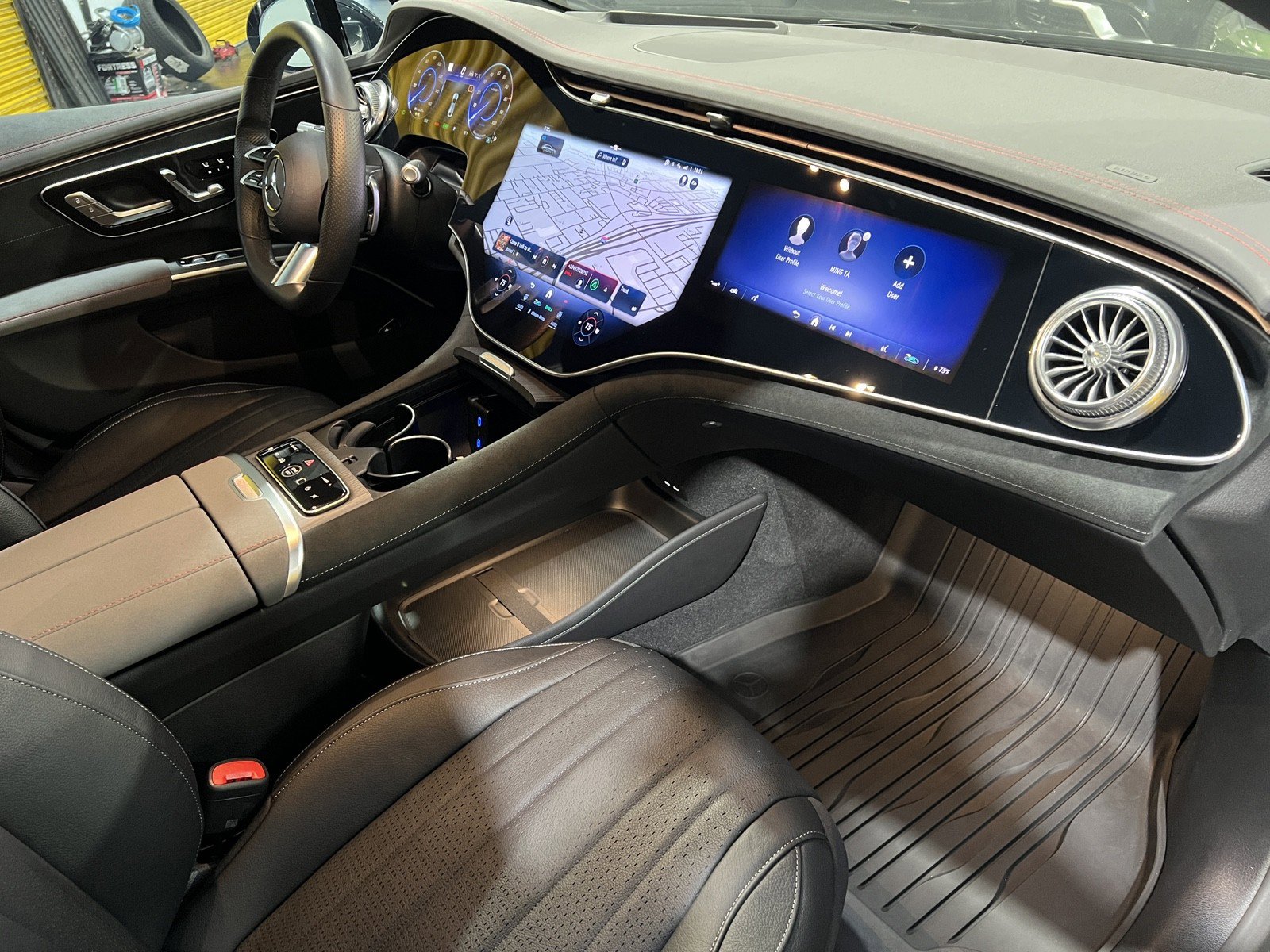 Used 2022 Mercedes-Benz EQS 580 4MATIC Sedan image 15