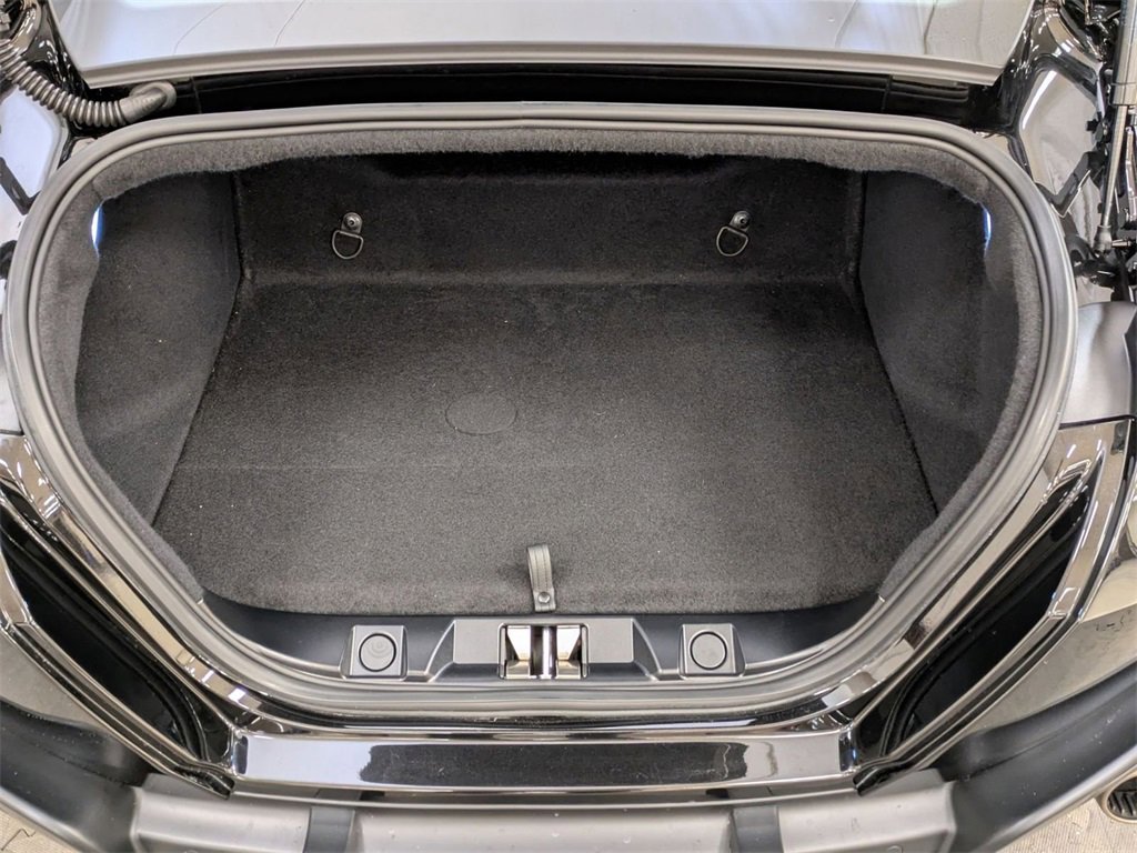 Used 2024 Ferrari Roma image 27