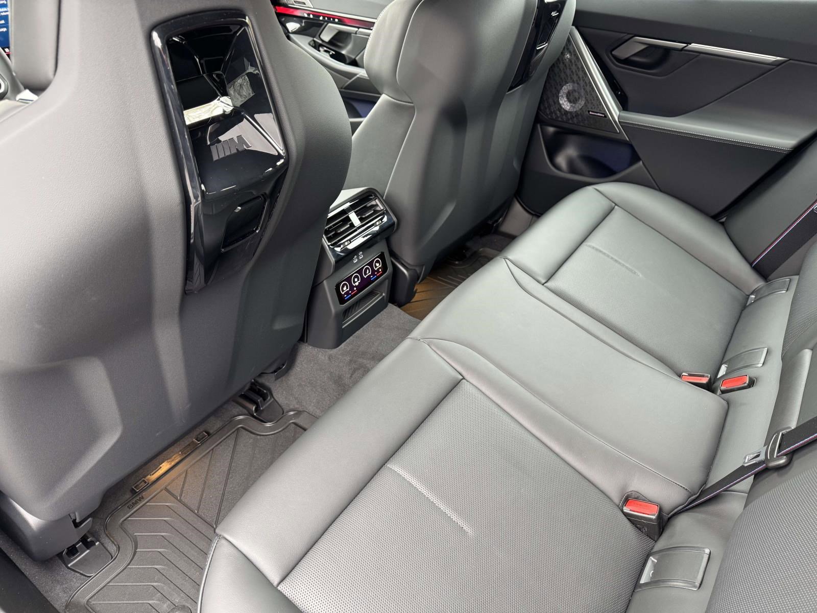 Used 2026 BMW M5 Touring w/ M Driver's Package image 17