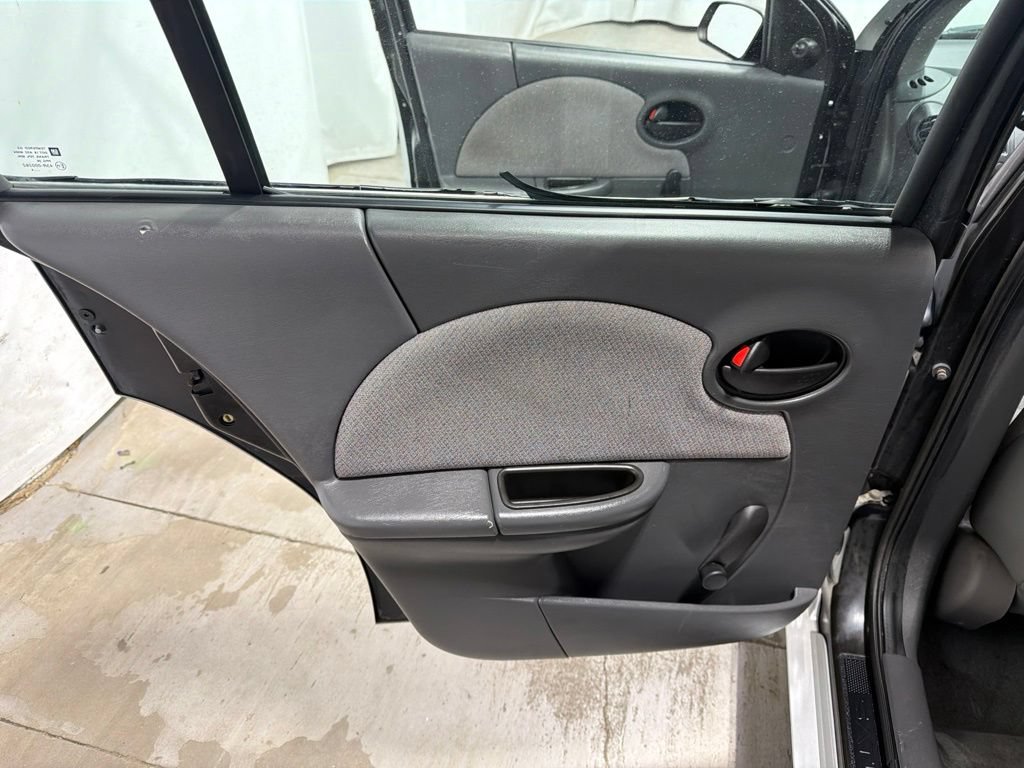 Used 2004 Saturn ION Level 1 FWD image 12