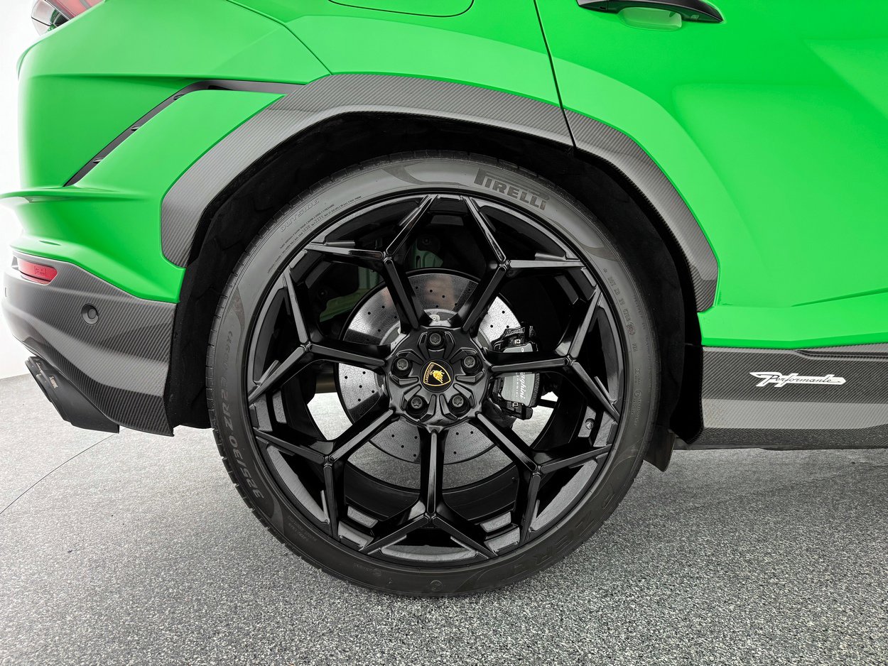 Used 2024 Lamborghini Urus Performante image 35
