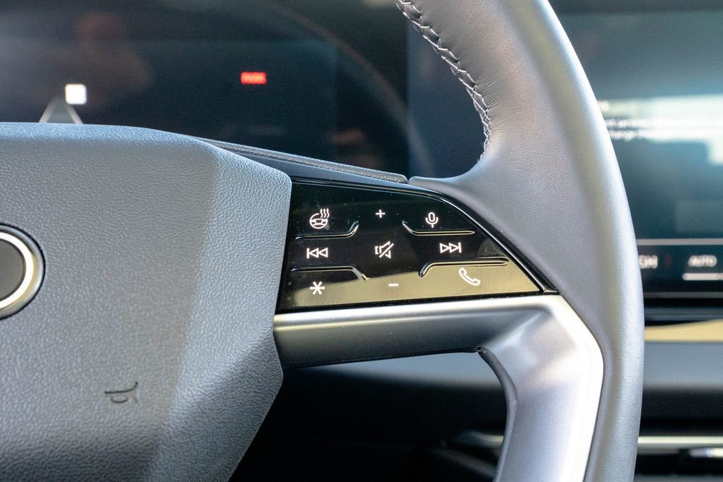 Used 2025 Audi A5 2.0T Premium Plus w/ Premium Plus AWD/4WD image 15