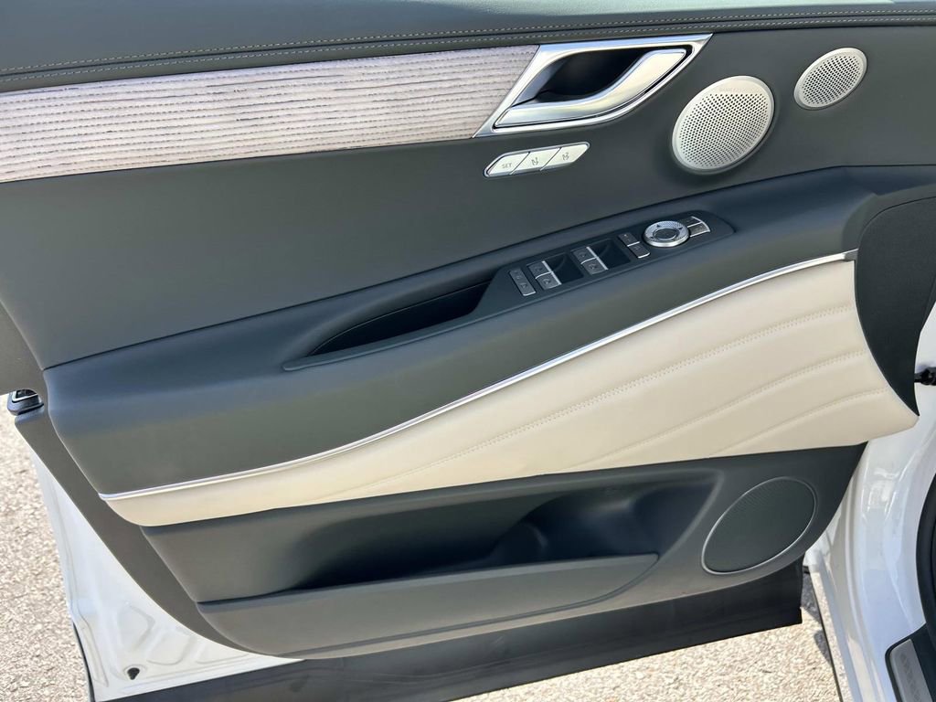 New 2026 Genesis GV80 2.5T Advanced image 17