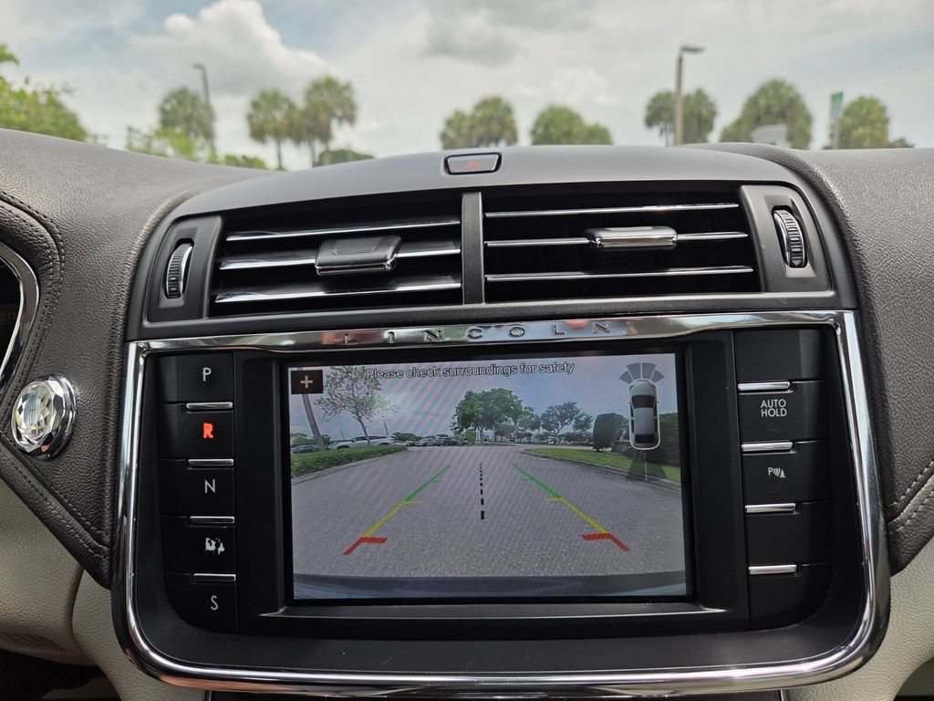 Used 2019 Lincoln Continental Select FWD image 30