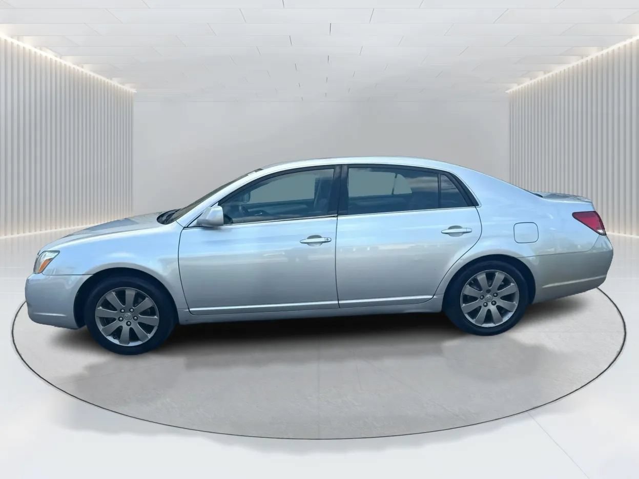 Used 2007 Toyota Avalon Touring FWD image 9