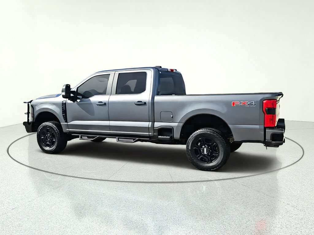 Used 2023 Ford F250 XL w/ STX Appearance Package AWD/4WD image 7