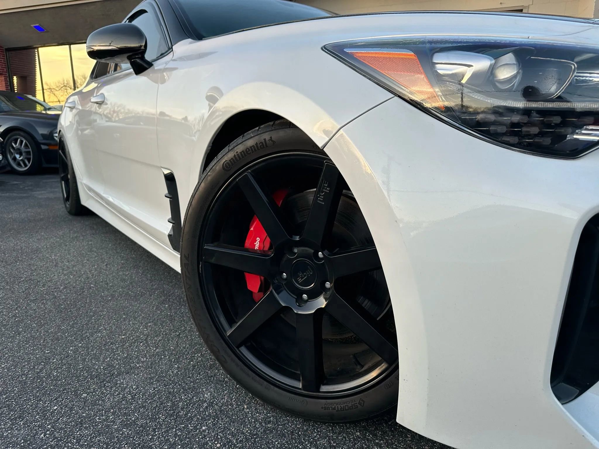 Used 2019 Kia Stinger GT2 image 11