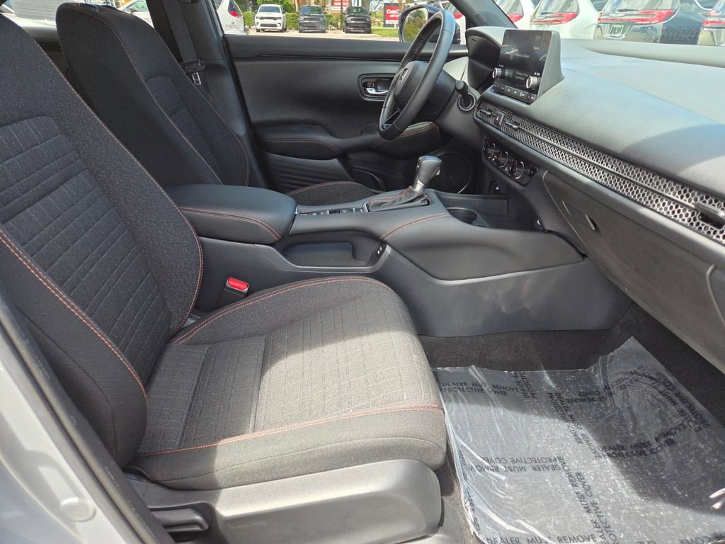 Used 2024 Honda HR-V Sport image 10