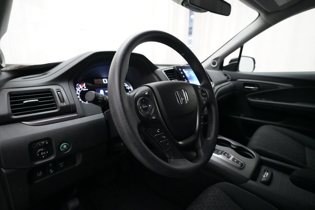Used 2023 Honda Ridgeline Sport image 8