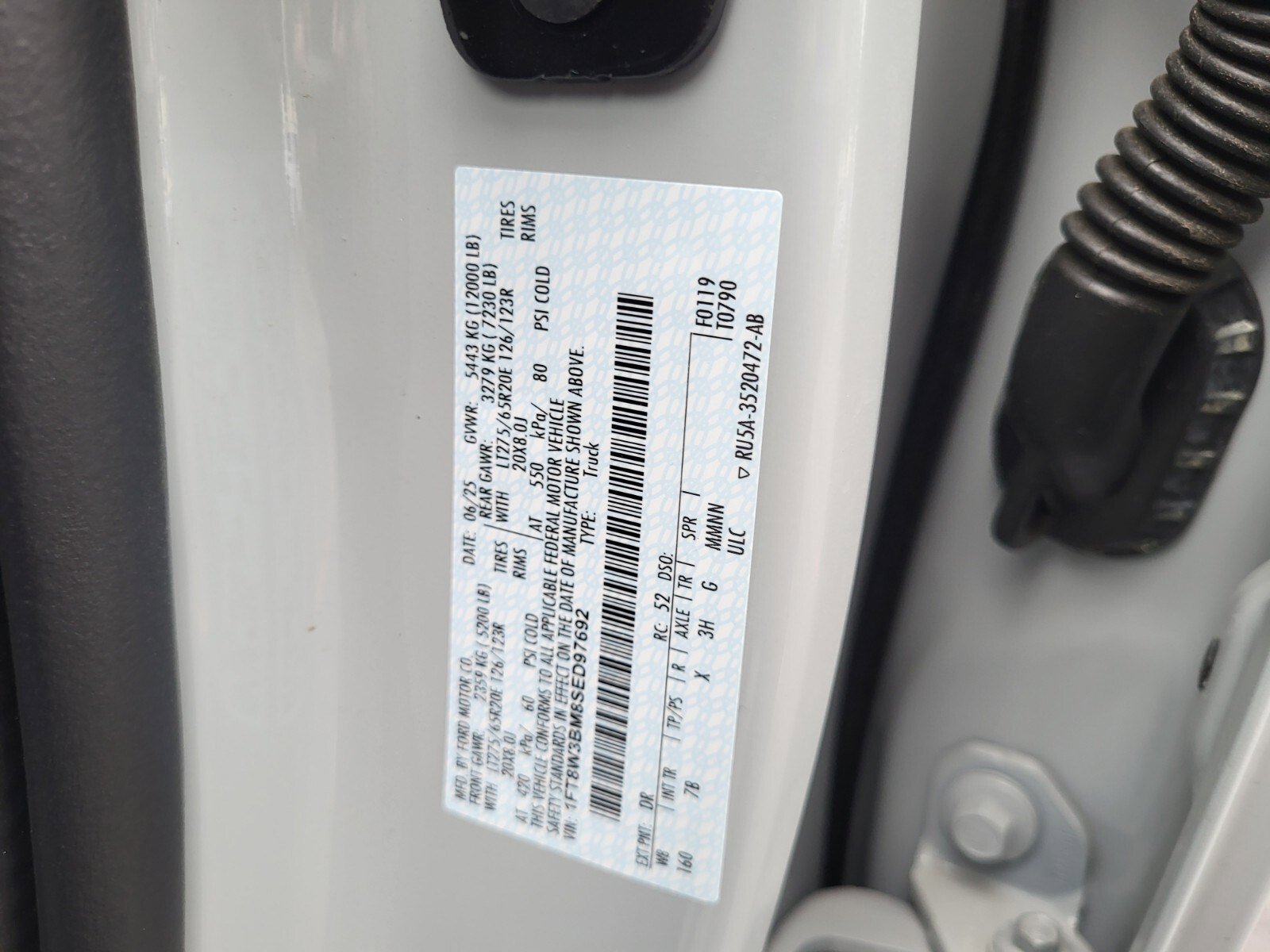 Certified 2025 Ford F350 Platinum w/ FX4 Off-Road Package AWD/4WD image 35