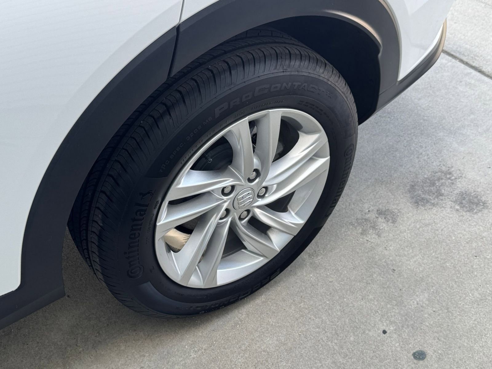 Used 2025 Buick Envista Preferred image 30