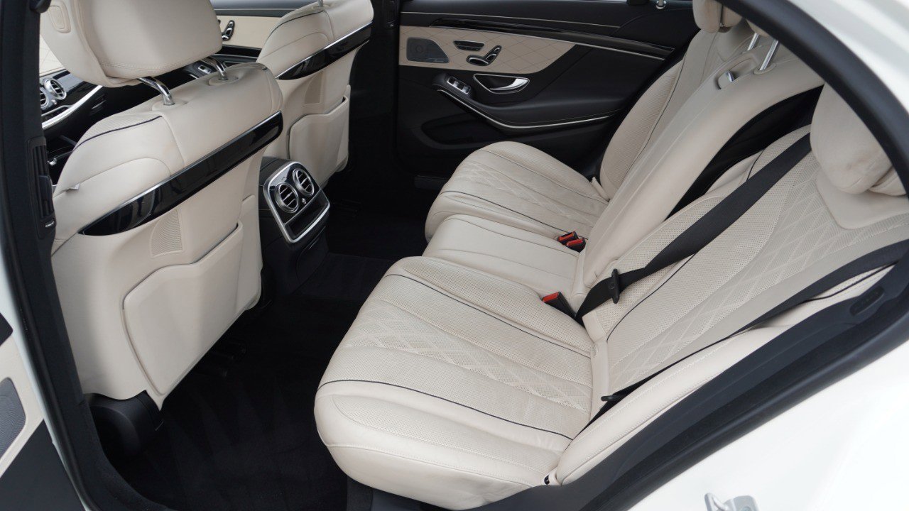 Used 2017 Mercedes-Benz S 550 Sedan image 31