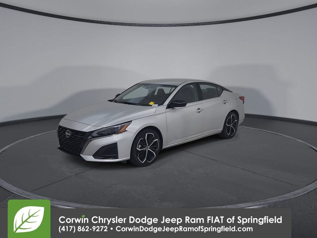 Used 2024 Nissan Altima 2.5 SR image 7