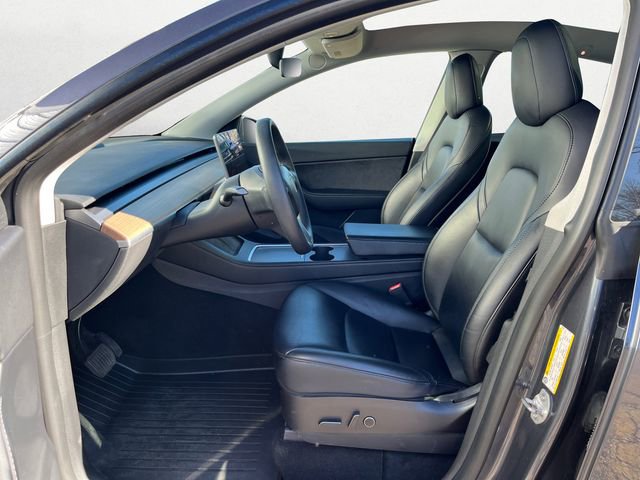 Used 2021 Tesla Model Y Long Range image 11