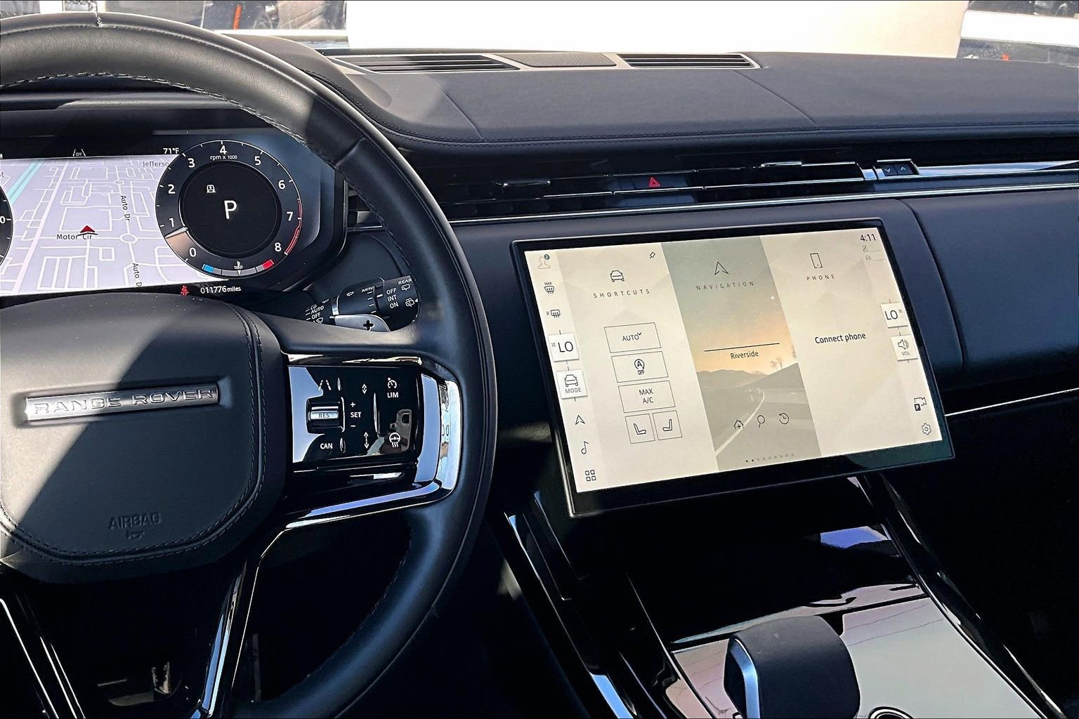 Used 2025 Land Rover Range Rover Sport Dynamic SE image 6