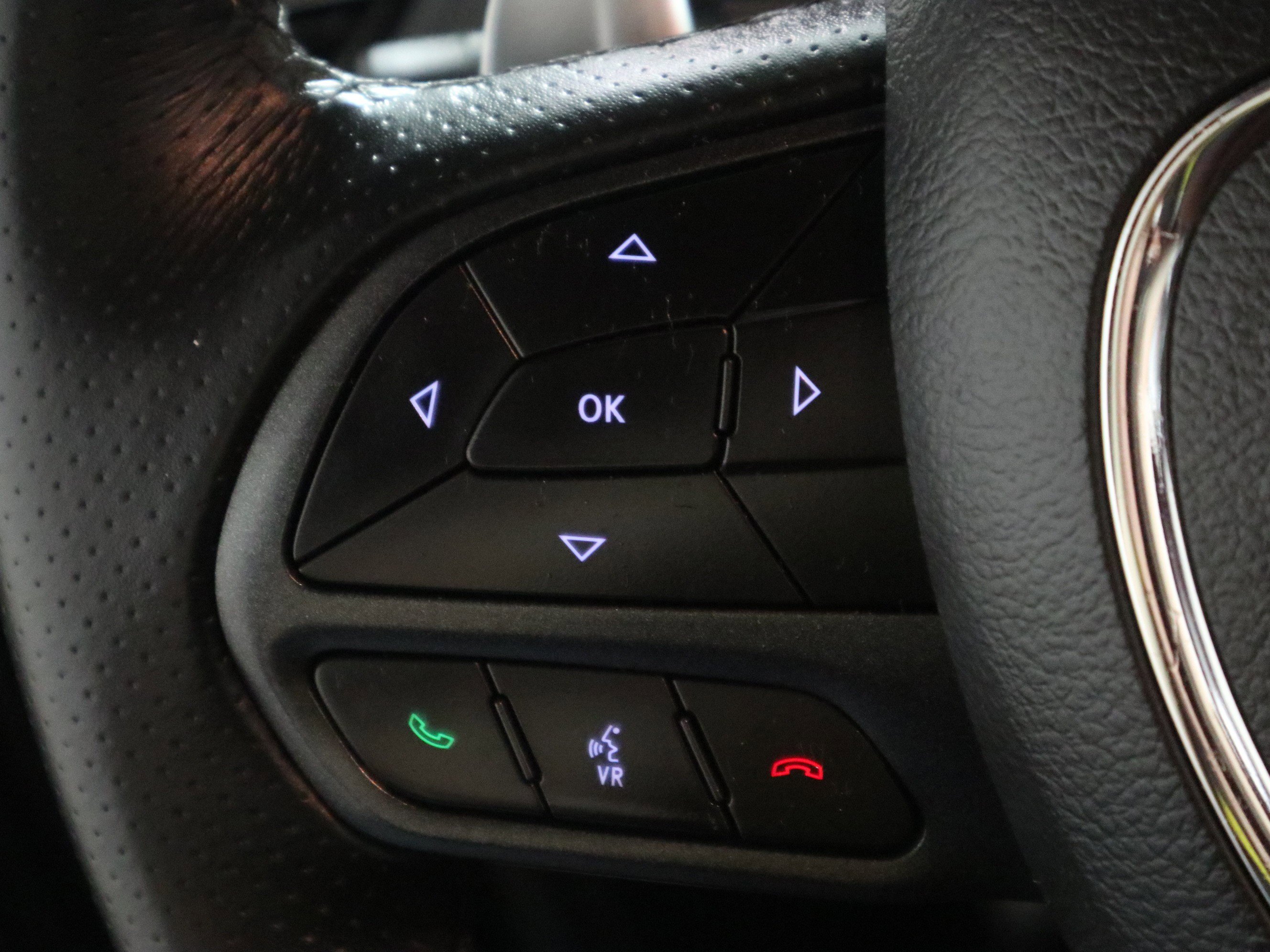 Used 2025 Dodge Durango GT image 30