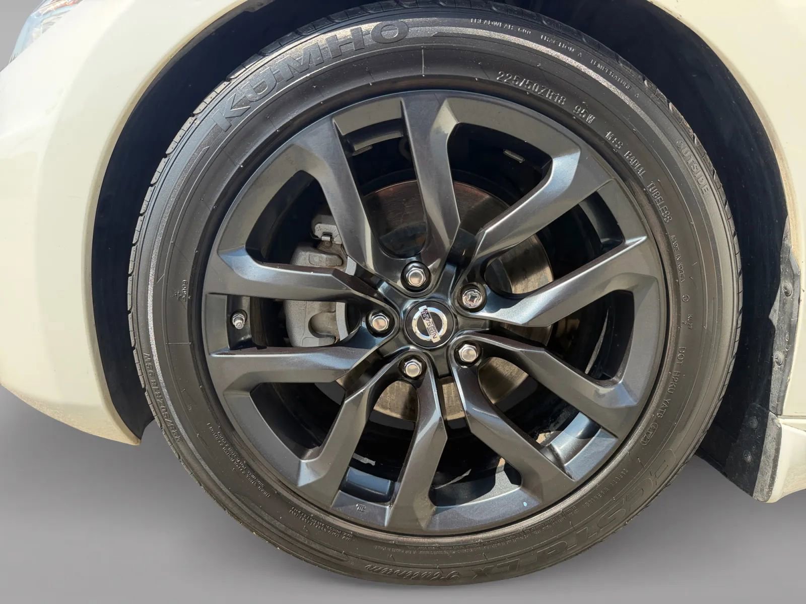 Used 2016 Nissan 370Z Coupe RWD image 34