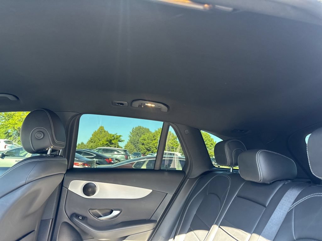 Used 2022 Mercedes-Benz GLC 300 4MATIC image 7