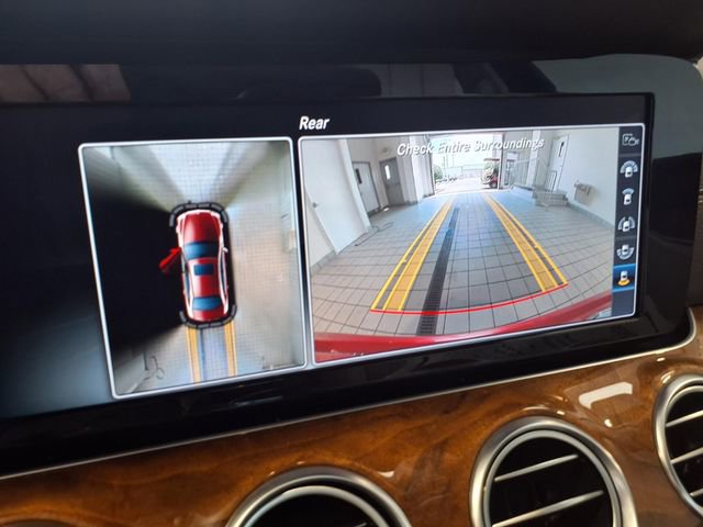 Used 2017 Mercedes-Benz E 300 4MATIC image 12