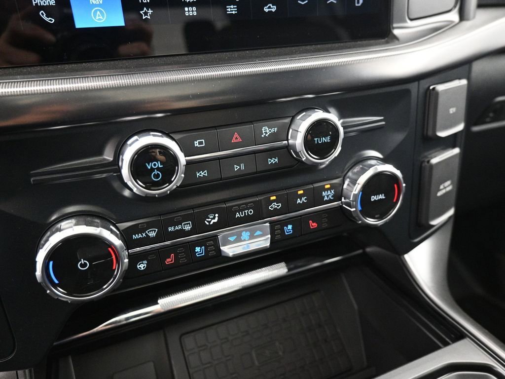 New 2025 Ford F150 Lariat w/ Equipment Group 502A High image 18