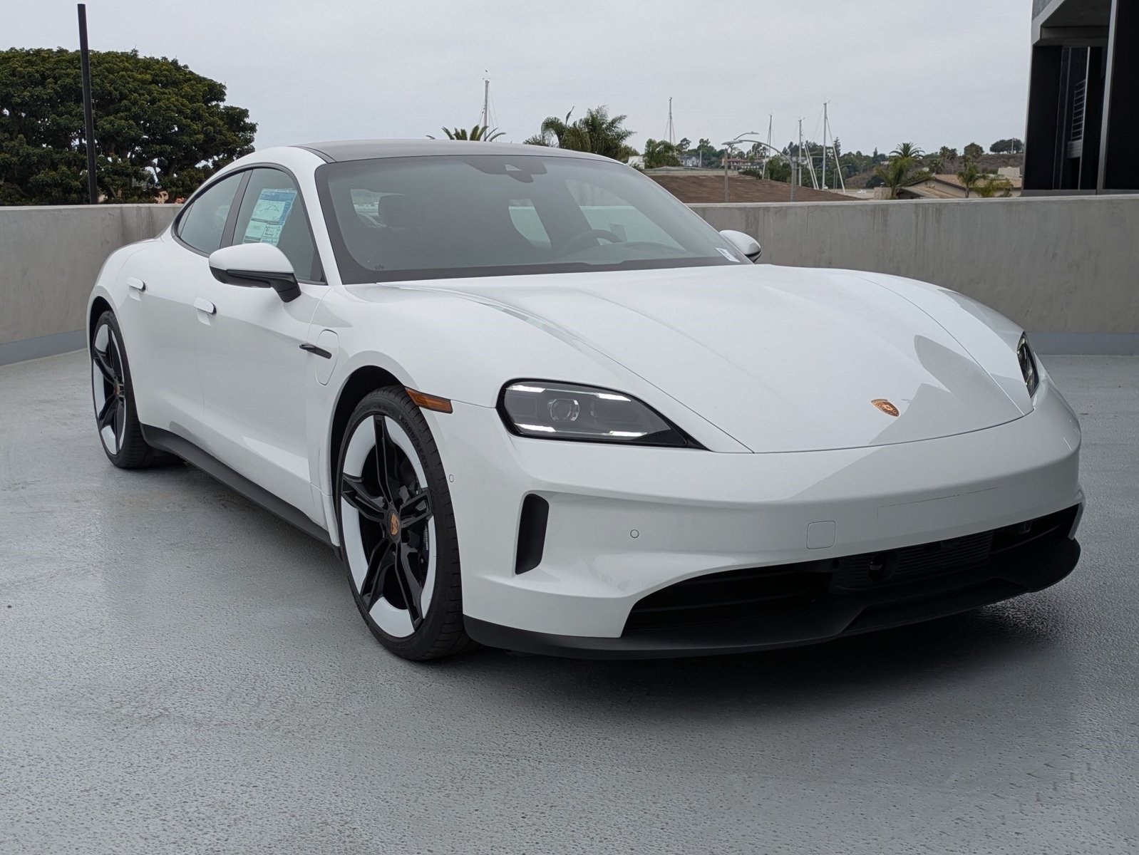 Certified 2025 Porsche Taycan AWD/4WD image 7
