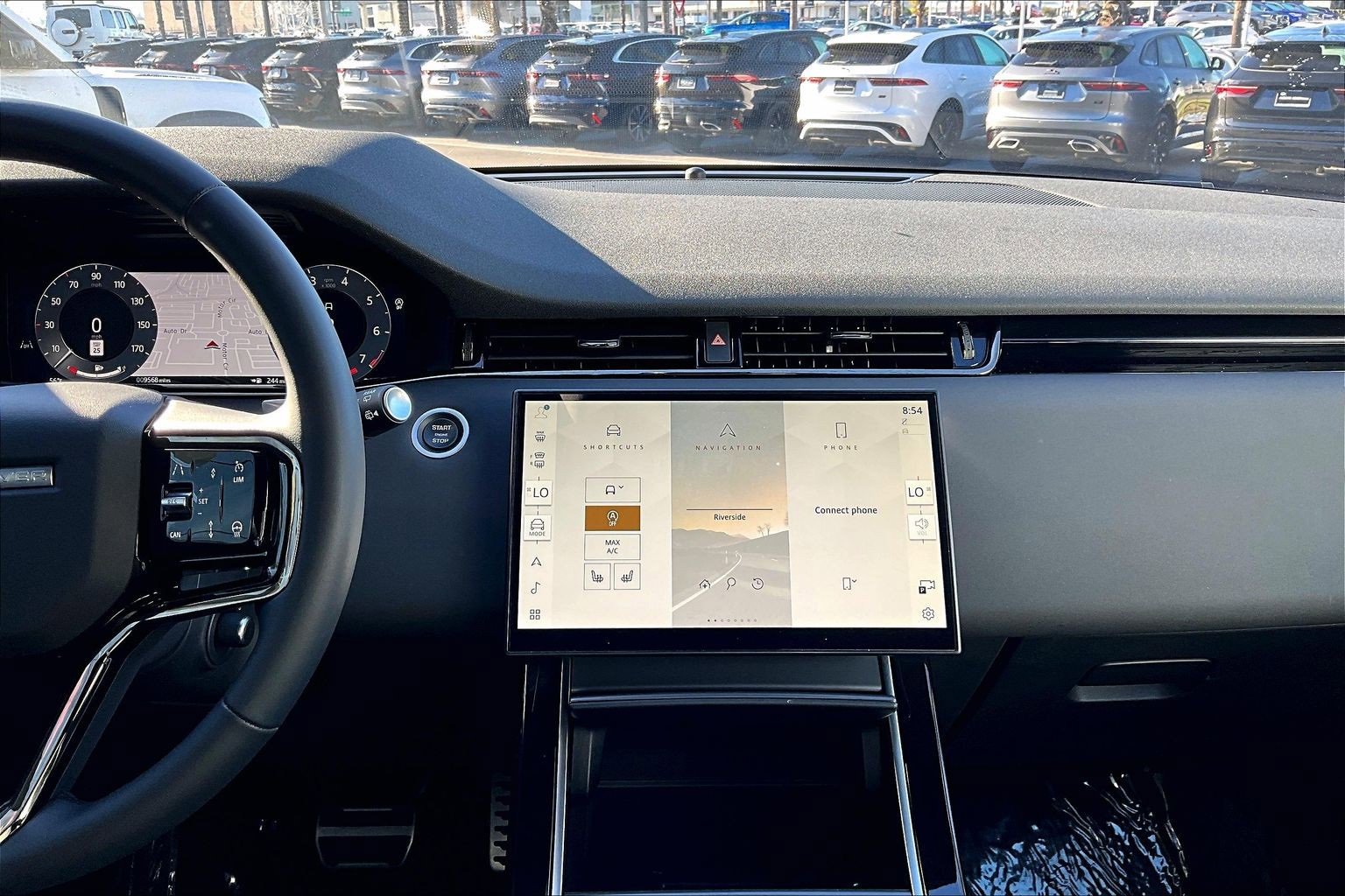 Used 2025 Land Rover Range Rover Evoque Dynamic SE image 6