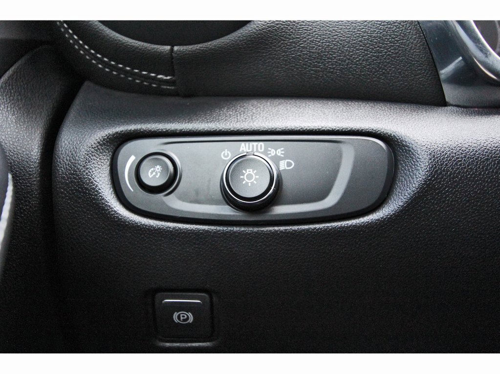 Used 2023 Chevrolet Blazer LT image 20