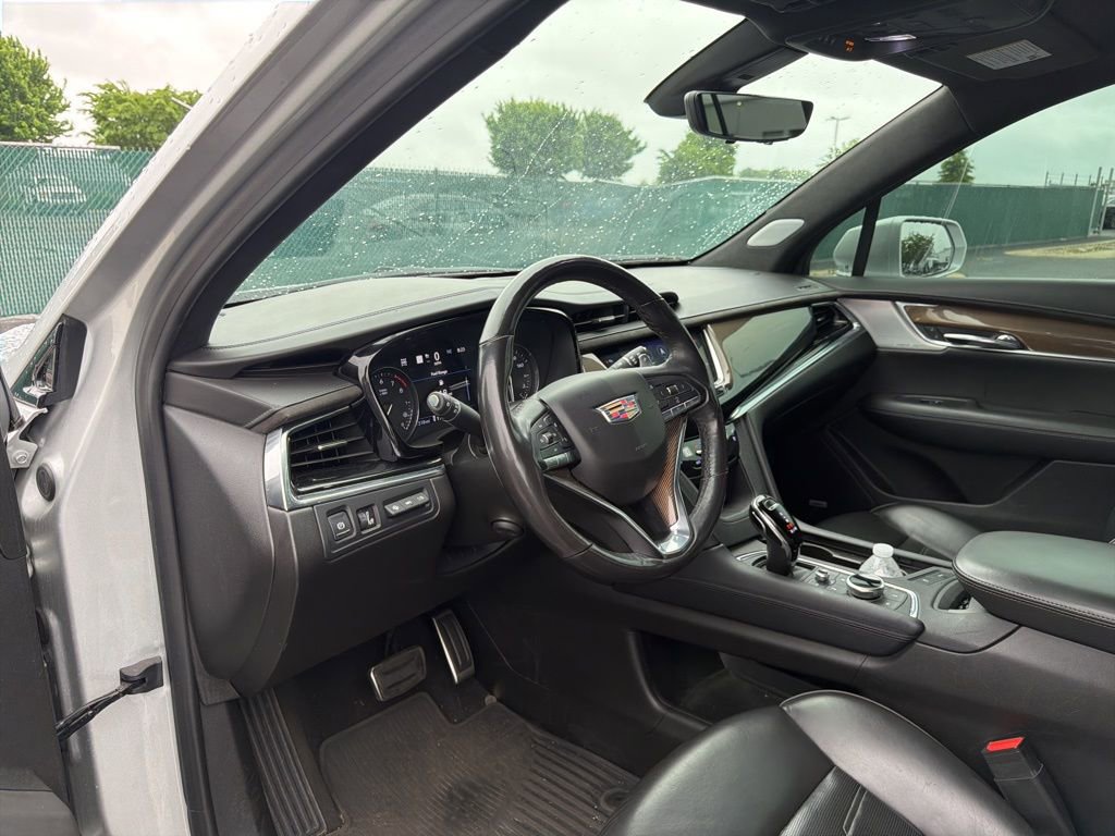 Used 2020 Cadillac XT6 Sport w/ Platinum Package AWD/4WD image 10