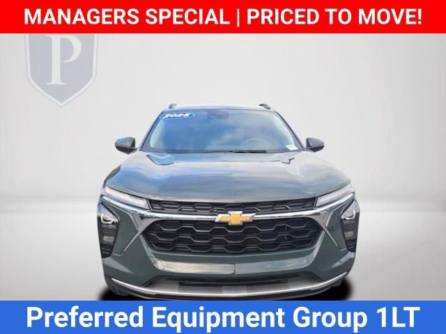Certified 2025 Chevrolet Trax LT FWD image 14