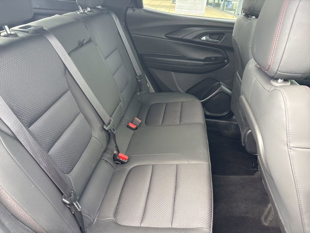 Used 2022 Chevrolet TrailBlazer RS w/ Sun and Liftgate Package image 19